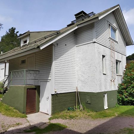 Kalle'S Unluxury Guest House Cl0Sed From 1St Of Feb 2025 Helsínquia Exterior foto