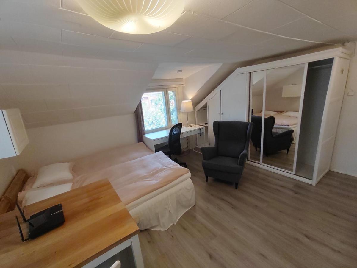 Kalle'S Unluxury Guest House Cl0Sed From 1St Of Feb 2025 Helsínquia Exterior foto