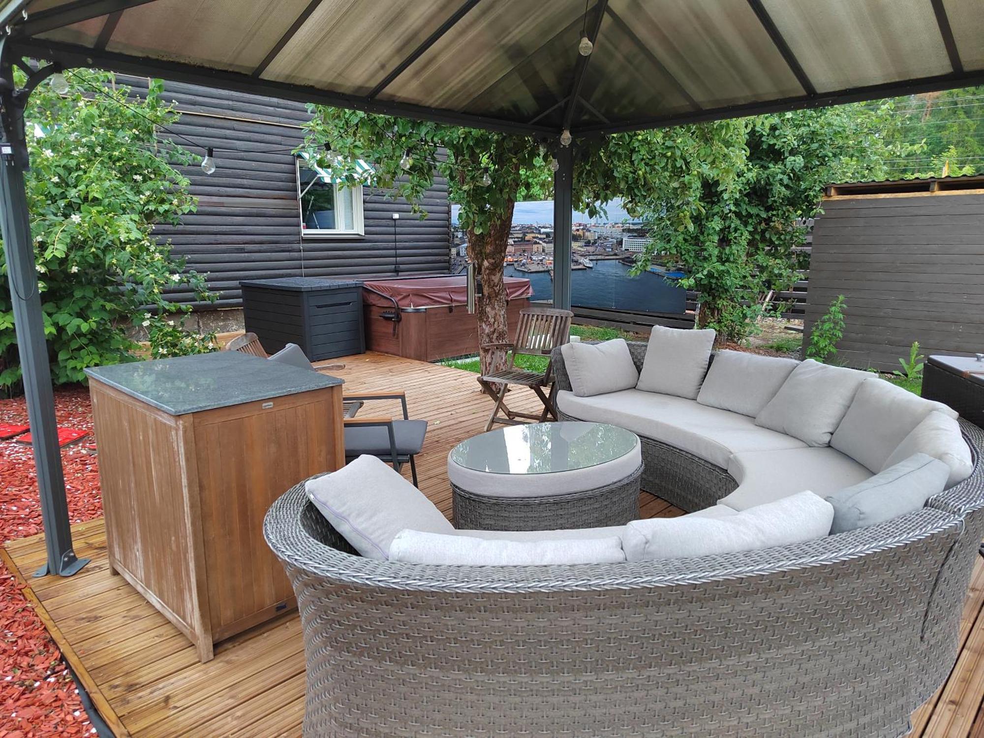 Kalle'S Unluxury Guest House Cl0Sed From 1St Of Feb 2025 Helsínquia Exterior foto
